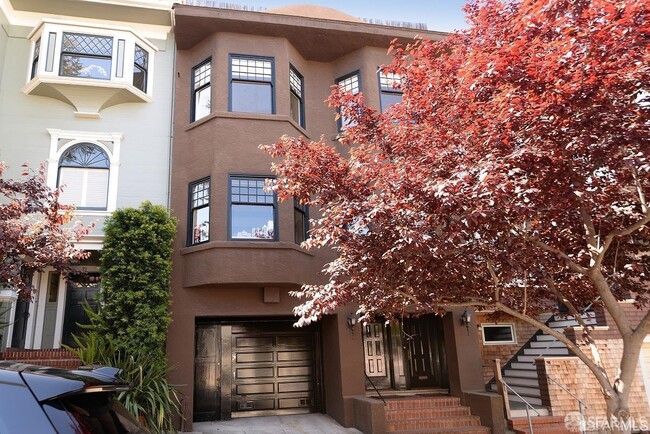 Building Photo - 17 Woodland Ave