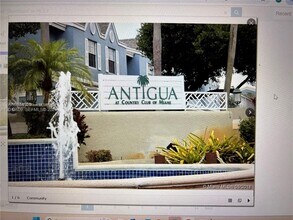 Building Photo - 17550 NW 67th Pl