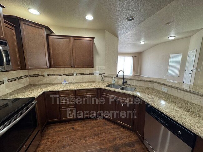 Building Photo - 5348 Oak Spring Heights