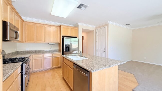 Building Photo - Beautiful 4BD/3BA, Two-Story Townhome in Alamo Creek, Danville- Available NOW!