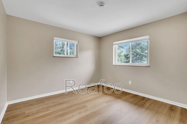 Building Photo - 1021 Binns Blvd