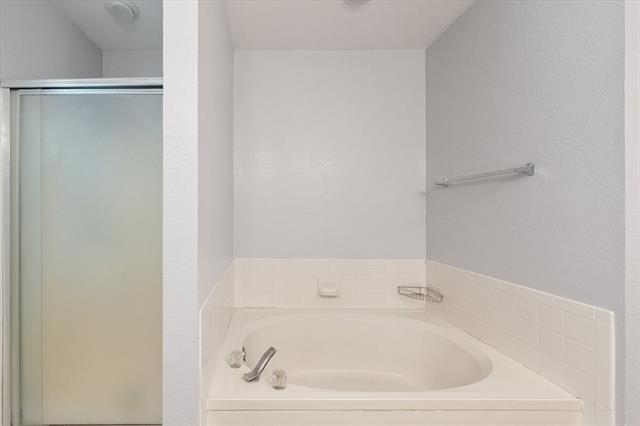 Building Photo - 2906 Yukon Dr