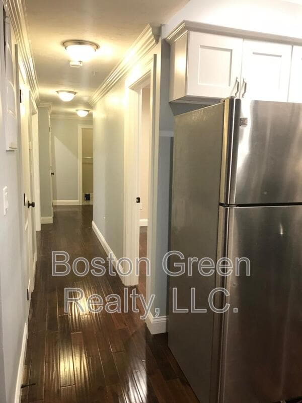 Building Photo - 140 Marcella St