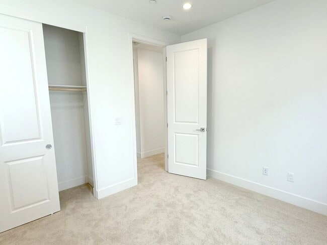 Building Photo - Newly Built ! Be The First To Live Here ! Modern Detached Home In New City Village !