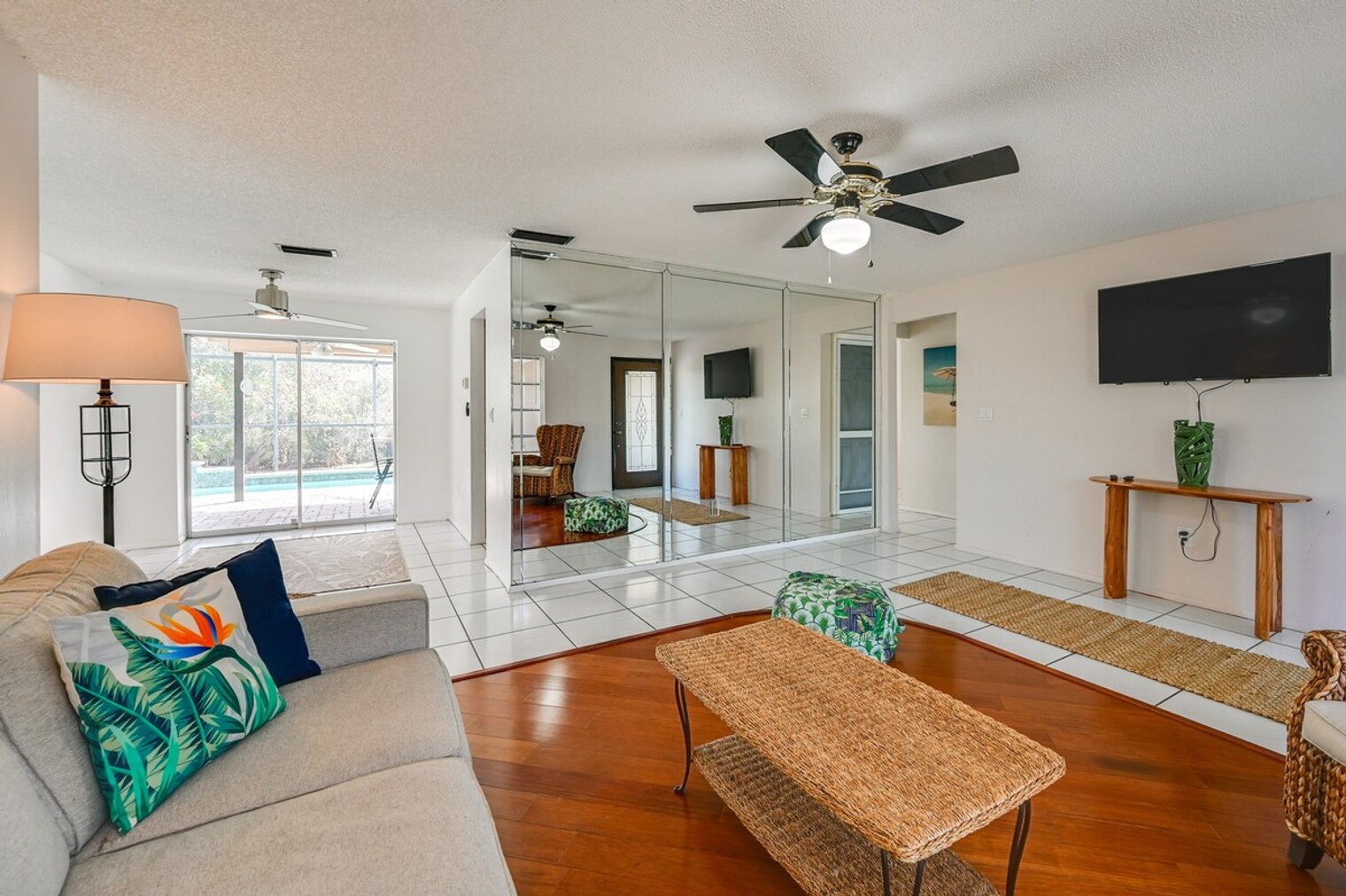 Building Photo - 4261 Pearl Harbor Dr