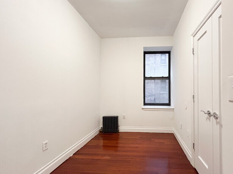 Building Photo - 601 W 137th St