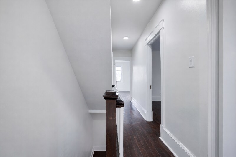 Building Photo - 512 Brown St