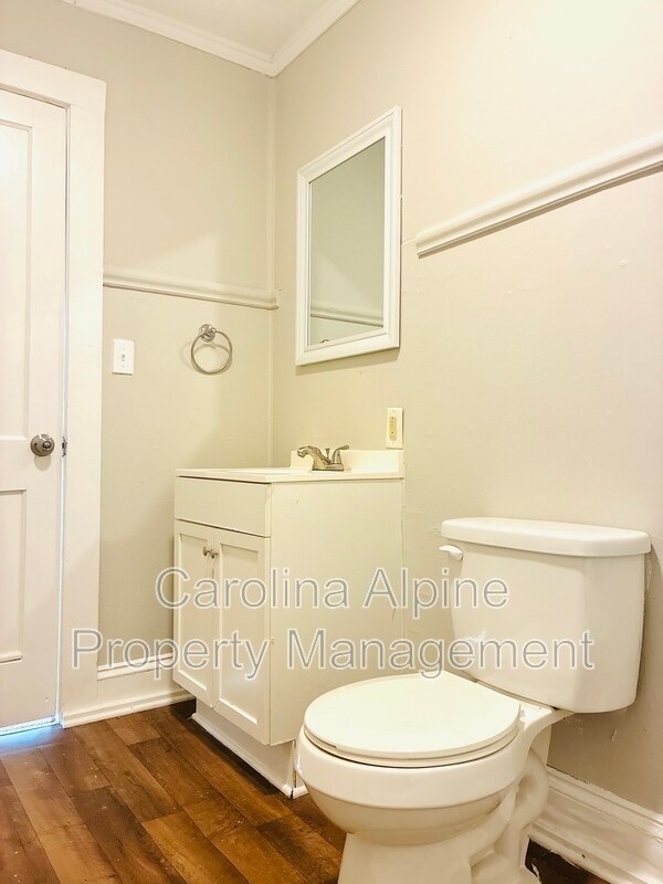 Building Photo - 1011 Horton Ave