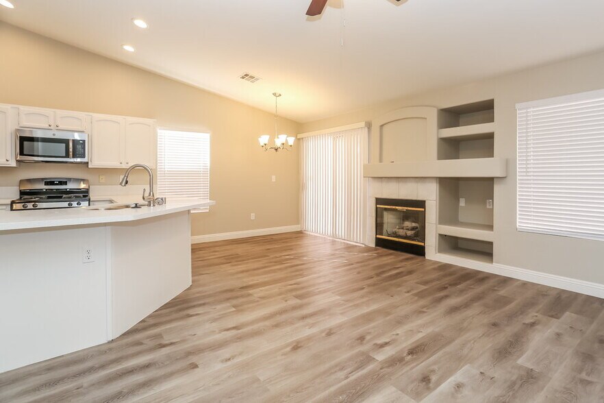 Building Photo - 3705 Iverson Ln