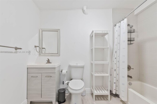 Building Photo - 259 NE 56th St