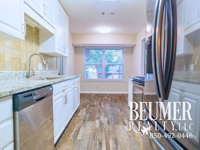 Building Photo - Charming Corner Haven 4BR/3BA Brick Home for Rent
