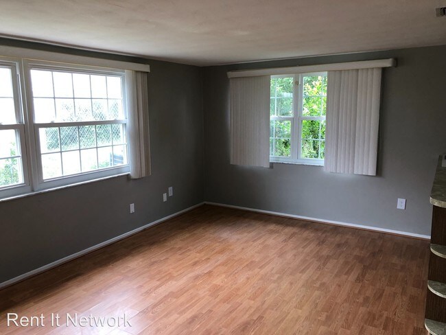 Building Photo - 3 br, 2 bath House - 5217 Greenwood St