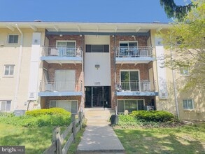 Building Photo - 11372 Cherry Hill Rd