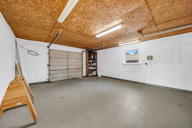 Building Photo - Welcome to this stunning 4-bedroom, 2.5-bath home on a quarter of an acre lot nestled in the high...