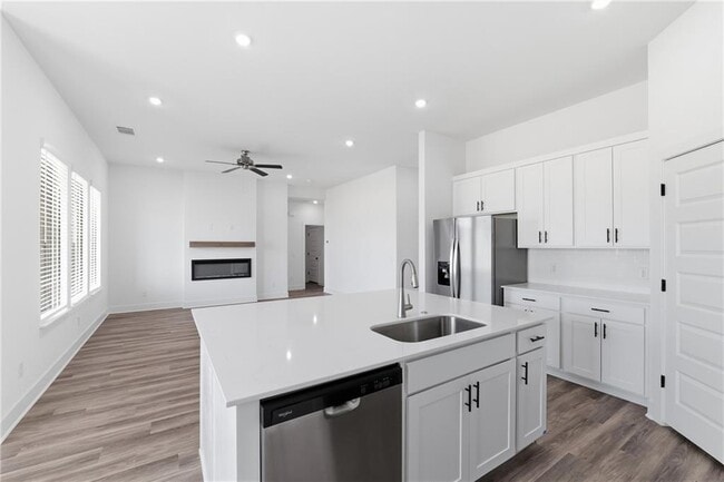 Building Photo - 446 W Taverner Xing