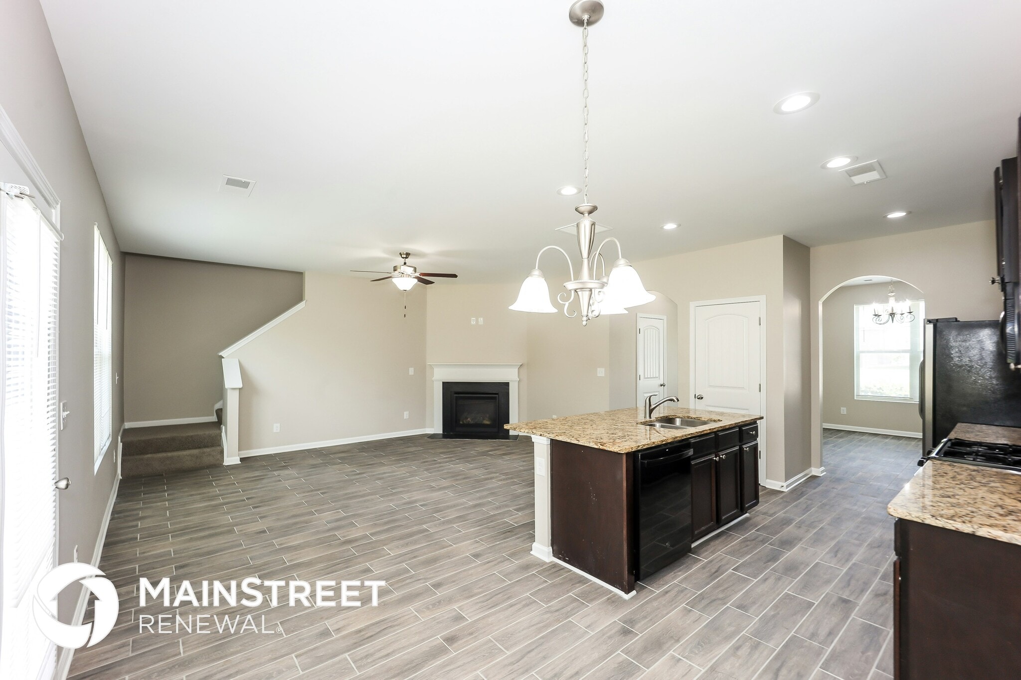 Building Photo - 6372 Woodwell Dr