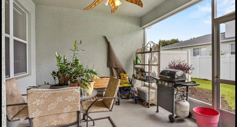 Building Photo - 742 Featherstone Ln