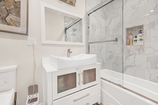 Building Photo - 17969 Collins St