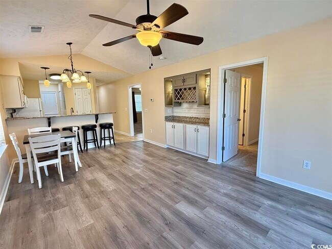 Building Photo - 635 Waterway Village Blvd