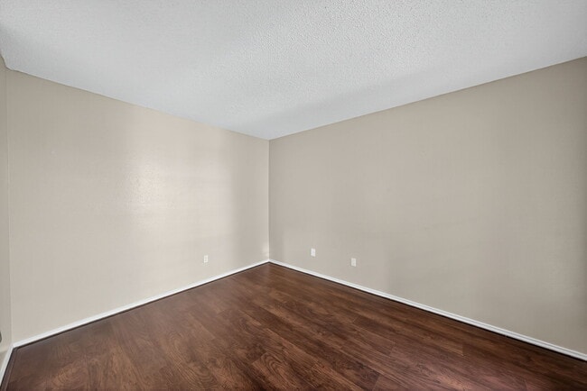 Building Photo - 4107 Medical Dr