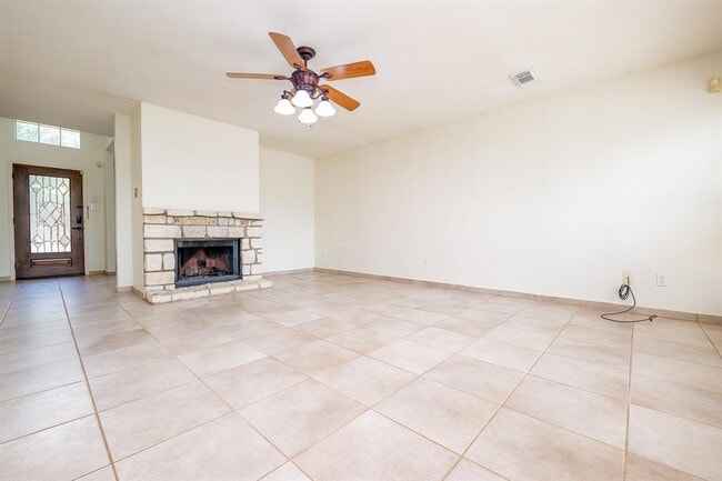 Building Photo - 22510 Holly Lake Dr