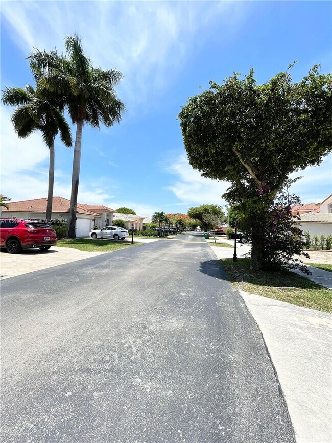 Building Photo - 8224 SW 163rd Ct