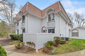 Building Photo - 510 Daryl Dr