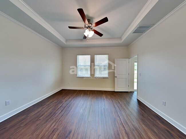 Building Photo - 1036 Walden Pond Dr