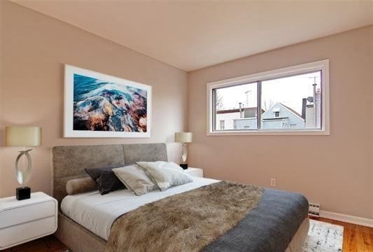 Building Photo - 425 5th St