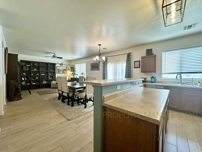 Building Photo - 10582 S Margie Pl