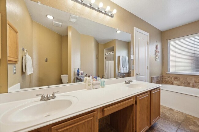 Building Photo - 7209 Montego Dr