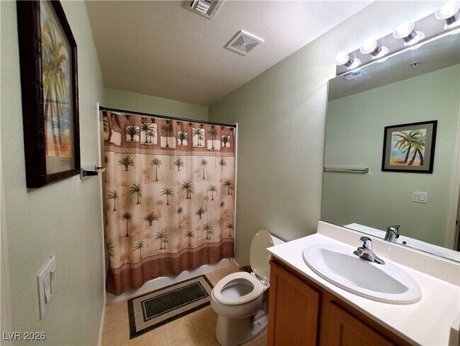 Building Photo - 47 E Agate Ave