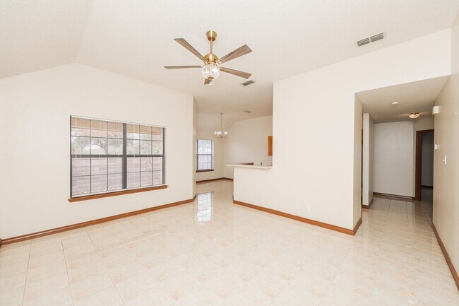 Building Photo - 407 Cinnamon Teal Loop