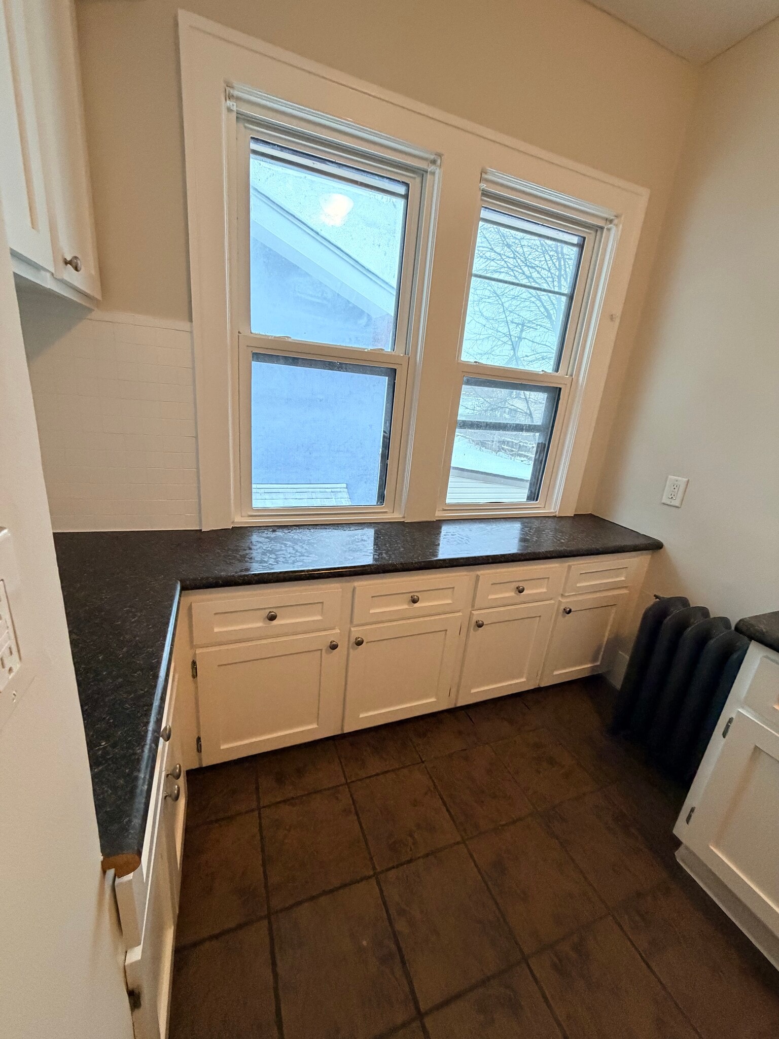 Building Photo - 808 Dayton Ave