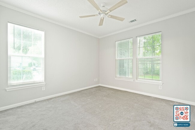 Building Photo - MOVE IN THIS YEAR - FREE MONTH'S RENT IN 1st 90 DAYS!