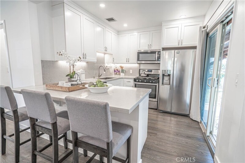 Building Photo - 3744 Los Olivos Ln