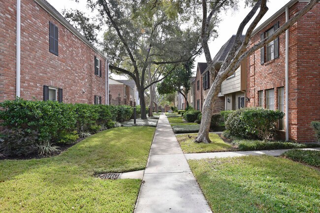 Building Photo - 14573 Misty Meadow Ln