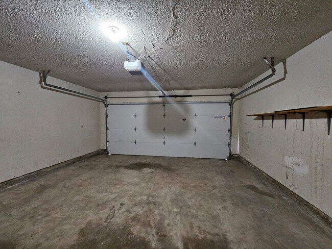 Building Photo - (3) Bed/(2) Bath in NW Norman Avail NOW!