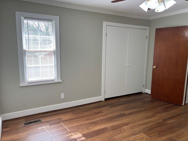 Building Photo - 3 BED, 2 BATH HOME LOCATED IN RAMSEUR