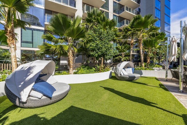 Building Photo - Sky Ala Moana West #1508 - Live in the heart of Honolulu!