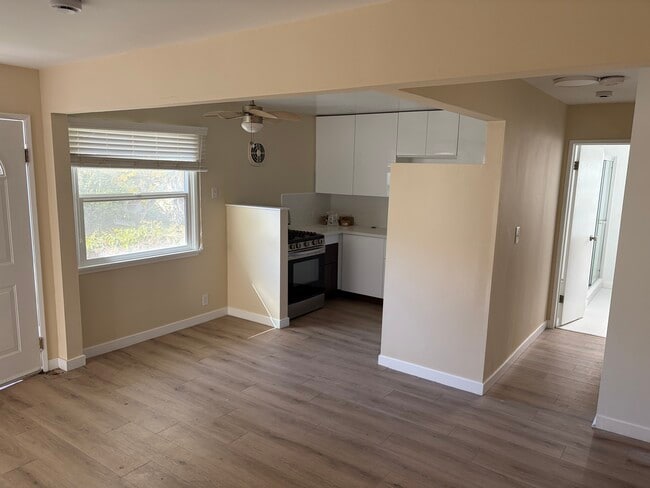 Building Photo - 919 17th St