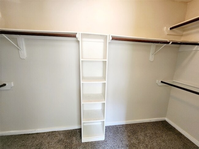 Building Photo - 19722 Ridge Falls Ct