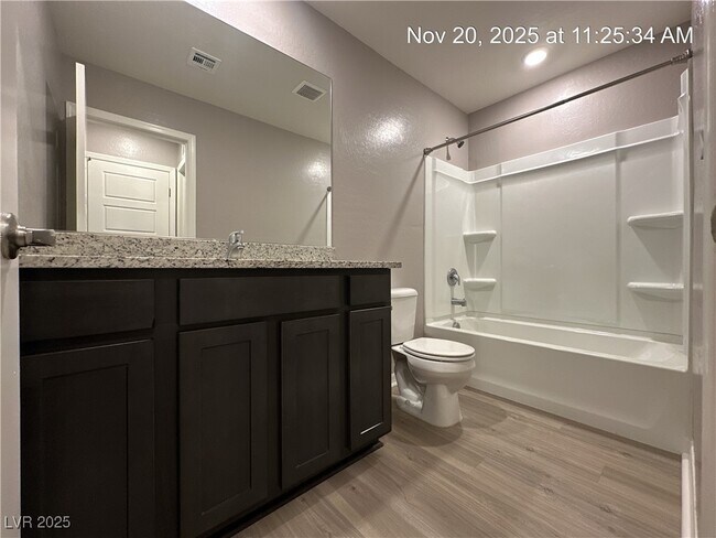 Building Photo - 4924 Eterno St