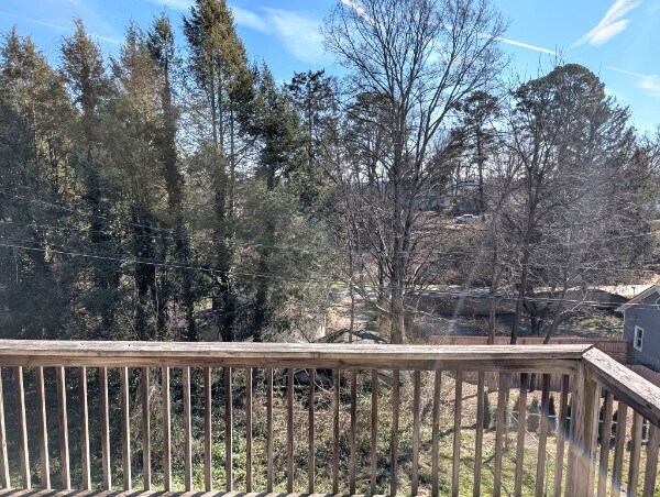 Building Photo - 2510 Bernhurst Dr