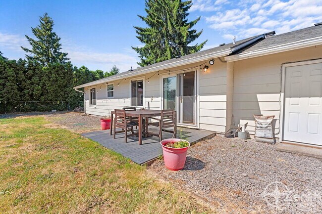Building Photo - 4213 NE 139th Ave