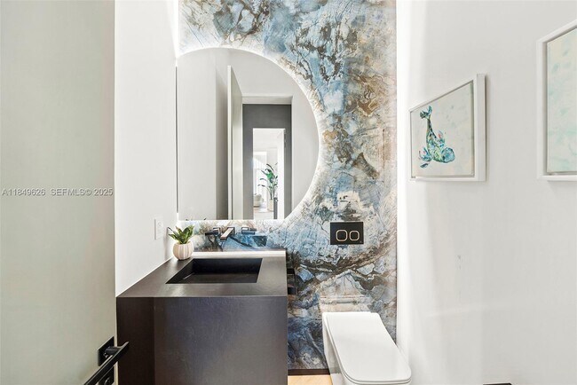 Building Photo - 632 Intracoastal Dr