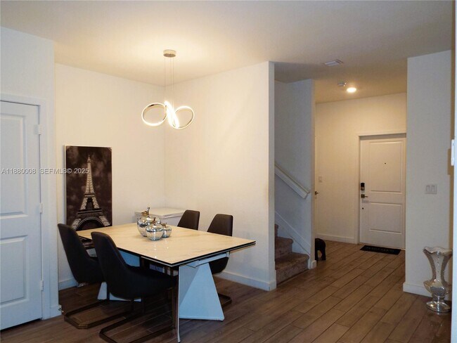 Building Photo - 2363 SE 11th St