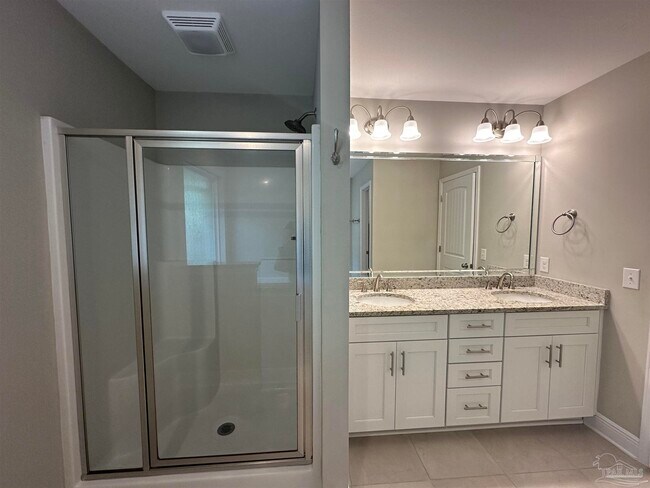 Building Photo - 5762 Dunridge Drive
