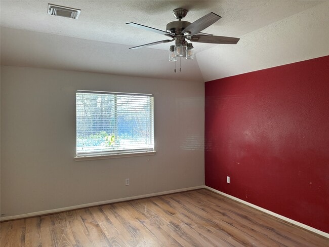 Building Photo - 3526 Glenhill Dr