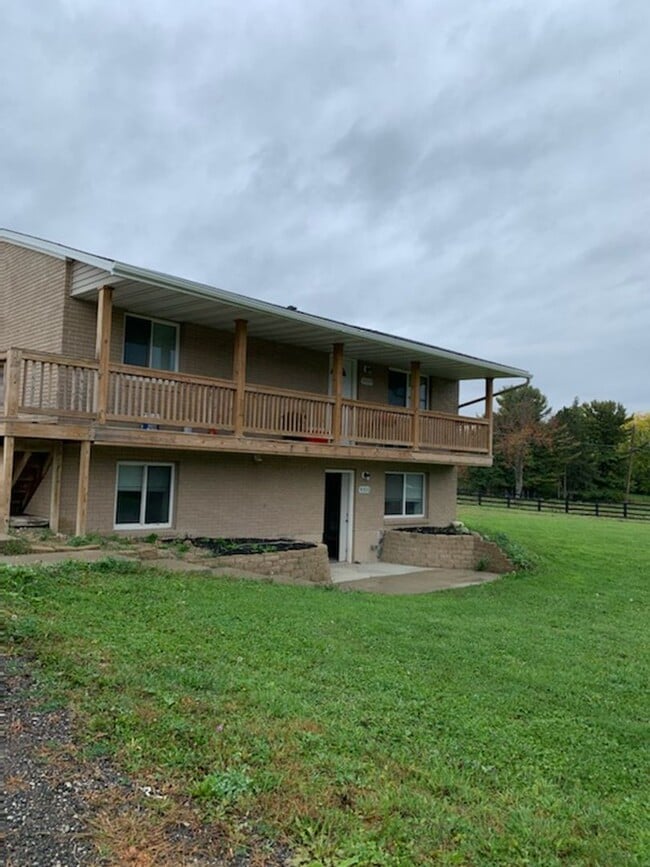 Building Photo - NEWER RANCH STYLE 2 BEDROOM DUPLEX HOMES FOR LEASE! HEAT and WATER INCLUDED!